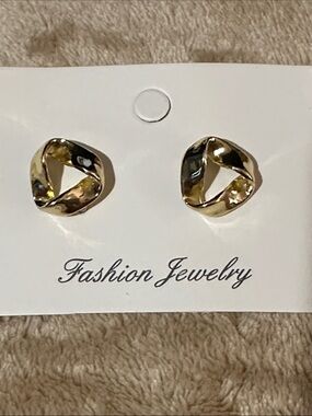 Fashion Jewelry Shiny Gold Twisted Knot Stud Earrings